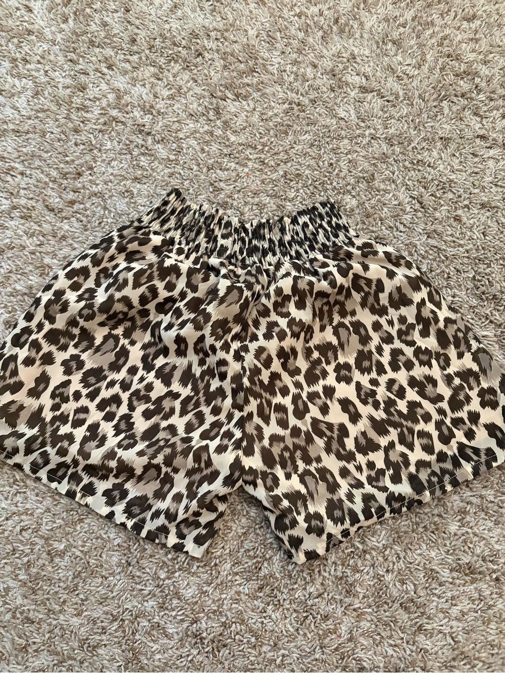 Leopard Print Elastic-Waist Women's Bermuda Shorts - Brown/Black - Picture 2 of 2